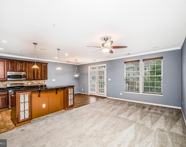 2515 Eastbourne Drive - Photo Thumbnail 13