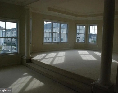 24921 Somerby Drive - Photo Thumbnail 3
