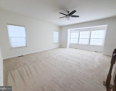 25707 Bishop Grove Terrace - Photo Thumbnail 16