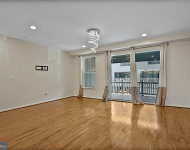 43393 Charitable Street - Photo Thumbnail 10