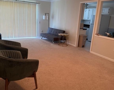 1130 Huntmaster Terrace Ne - Photo Thumbnail 1