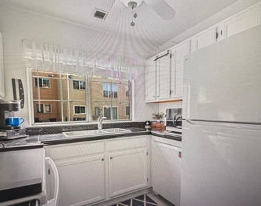 1130 Huntmaster Terrace Ne - Photo Thumbnail 6