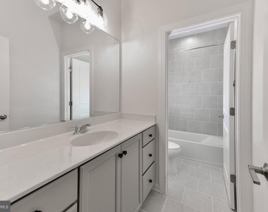 20686 Glenmont Terrace - Photo Thumbnail 19
