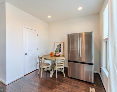 42506 Dogwood Glen Square - Photo Thumbnail 25