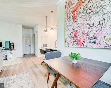 1600 Spring Gate Drive - Photo Thumbnail 15