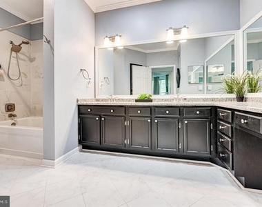 1600 Spring Gate Drive - Photo Thumbnail 17