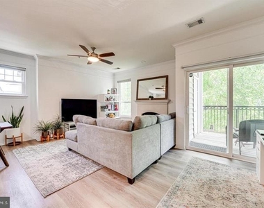 1600 Spring Gate Drive - Photo Thumbnail 7