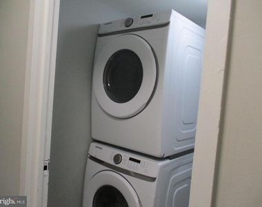 11252 Chestnut Grove Square - Photo Thumbnail 20