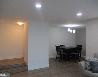11252 Chestnut Grove Square - Photo Thumbnail 9