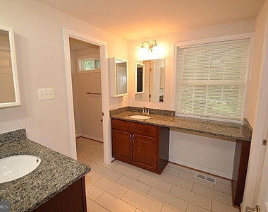 13145 Melville Lane - Photo Thumbnail 35