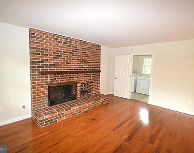 13145 Melville Lane - Photo Thumbnail 23