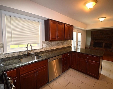 13145 Melville Lane - Photo Thumbnail 17