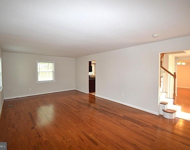 13145 Melville Lane - Photo Thumbnail 4