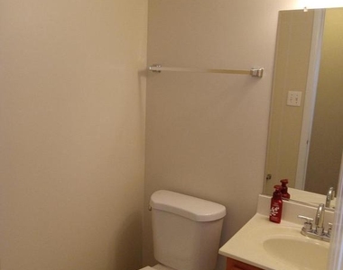 6398 Shaundale Drive - Photo Thumbnail 15