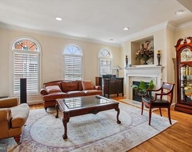 1309 Mclean Crest Court - Photo Thumbnail 6