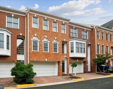 1309 Mclean Crest Court - Photo Thumbnail 1