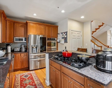 1309 Mclean Crest Court - Photo Thumbnail 11
