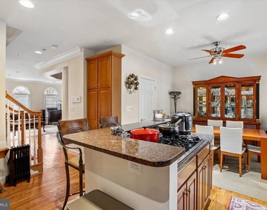 1309 Mclean Crest Court - Photo Thumbnail 14