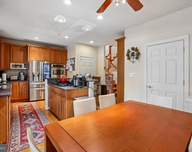 1309 Mclean Crest Court - Photo Thumbnail 15
