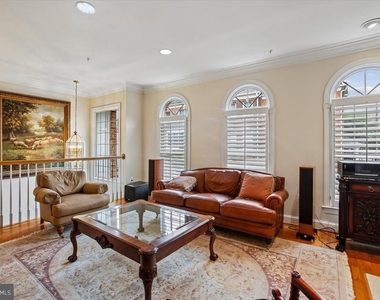 1309 Mclean Crest Court - Photo Thumbnail 7