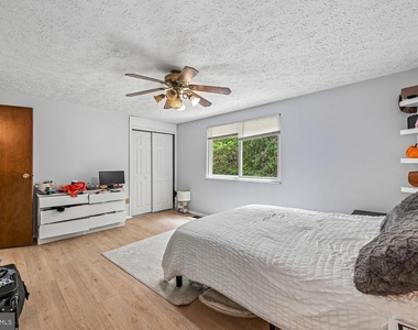 8179 Willowdale Court - Photo Thumbnail 12