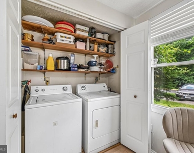 8179 Willowdale Court - Photo Thumbnail 6
