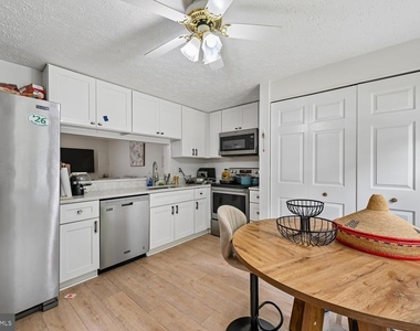 8179 Willowdale Court - Photo Thumbnail 5