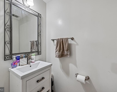 8179 Willowdale Court - Photo Thumbnail 10