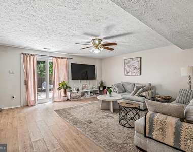8179 Willowdale Court - Photo Thumbnail 8