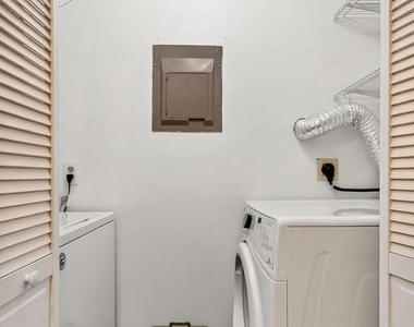 2251 Hunters Run Drive - Photo Thumbnail 35