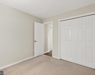 2251 Hunters Run Drive - Photo Thumbnail 34