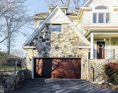 5922 Chesterbrook Road - Photo Thumbnail 2