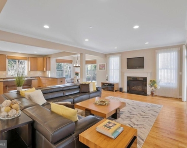 5922 Chesterbrook Road - Photo Thumbnail 21