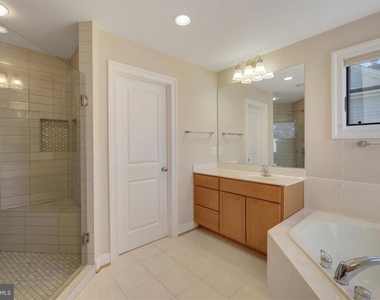 5922 Chesterbrook Road - Photo Thumbnail 52