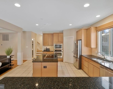 5922 Chesterbrook Road - Photo Thumbnail 31