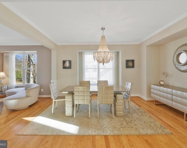 5922 Chesterbrook Road - Photo Thumbnail 13