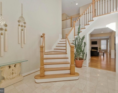 5922 Chesterbrook Road - Photo Thumbnail 9