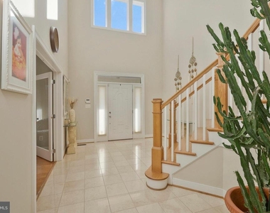5922 Chesterbrook Road - Photo Thumbnail 8