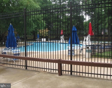 3101 S Manchester Street - Photo Thumbnail 23