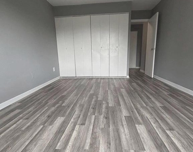 3101 S Manchester Street - Photo Thumbnail 17