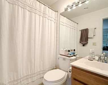 5130 Observation Way - Photo Thumbnail 15