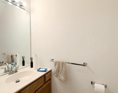 5130 Observation Way - Photo Thumbnail 9