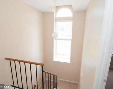 6128 Hoskins Hollow Circle - Photo Thumbnail 18
