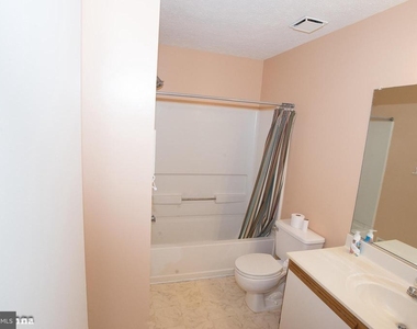 6128 Hoskins Hollow Circle - Photo Thumbnail 23