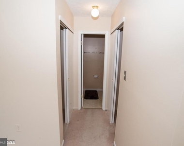 6128 Hoskins Hollow Circle - Photo Thumbnail 28