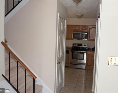 6128 Hoskins Hollow Circle - Photo Thumbnail 8