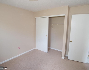 6128 Hoskins Hollow Circle - Photo Thumbnail 20
