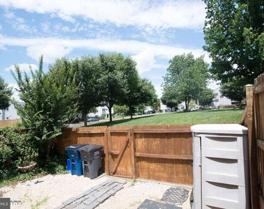 6128 Hoskins Hollow Circle - Photo Thumbnail 33