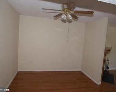 6128 Hoskins Hollow Circle - Photo Thumbnail 4