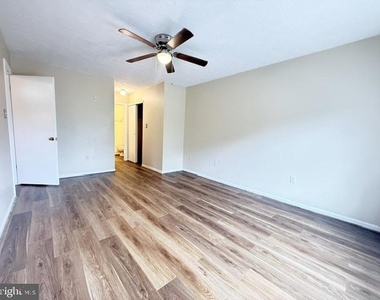 6128 Hoskins Hollow Circle - Photo Thumbnail 25